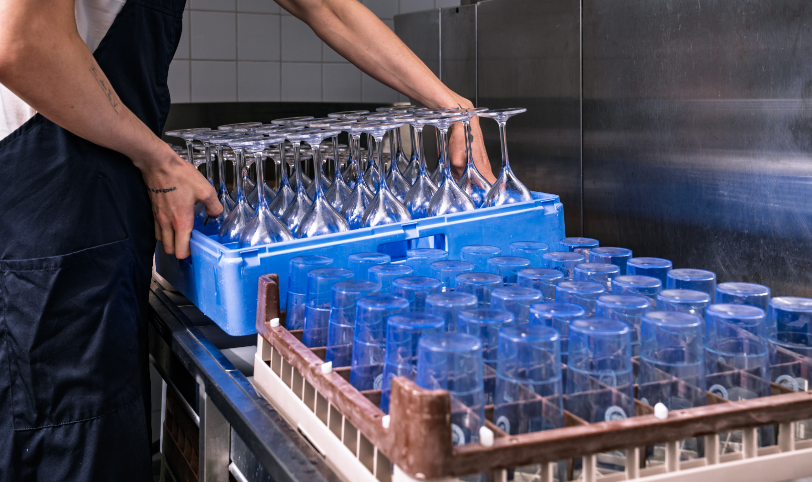 Extra Rinse Rinse aids: faster drying and spotless results - Kiilto
